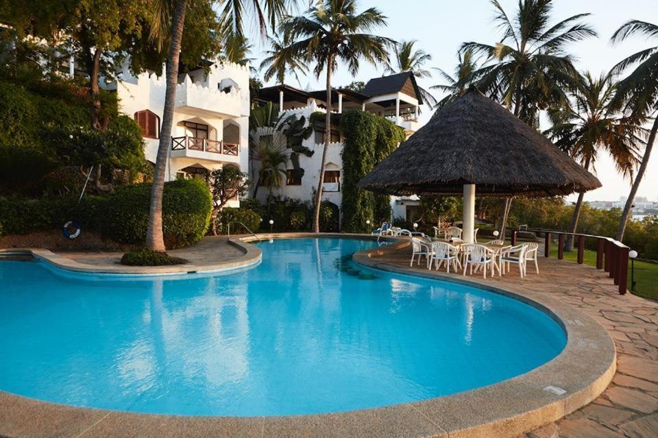 Tamarind Village Hotel Apartments Mombasa Ngoại thất bức ảnh